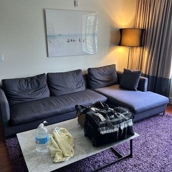 Leslie Hotel - Living room - Hotels Near Me - Miami Beach, Florida