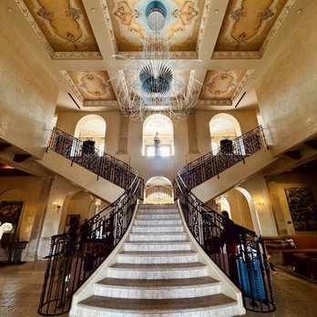 Allegretto Vineyard Resort - Resorts Near Me - Paso Robles, California