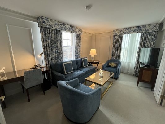 The Eliot Hotel by null