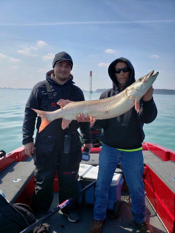 TRENTON LIGHTHOUSE 22 Photos 3021 W Jefferson, Woodhaven, Michigan