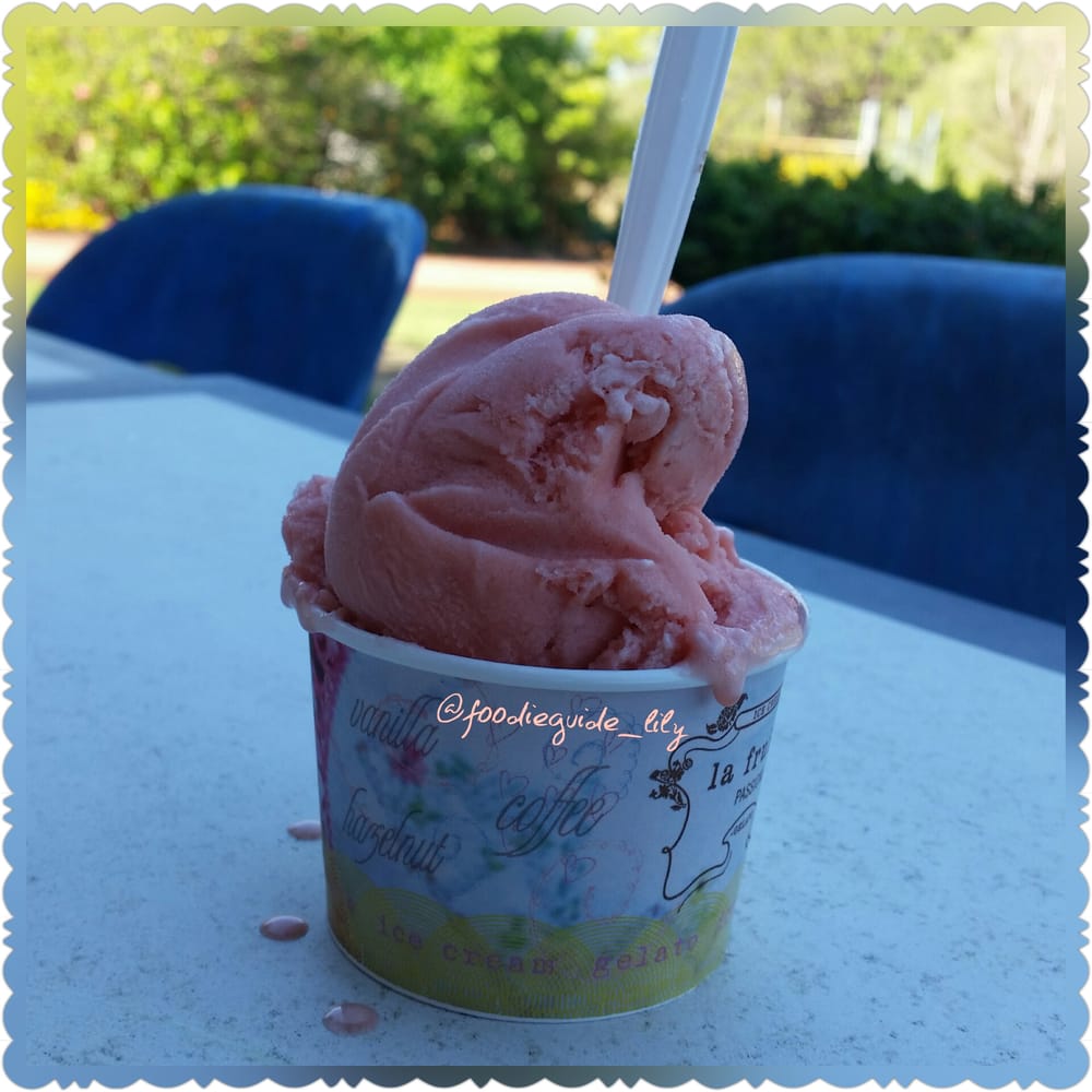 OGGIES ICE CREAM CAFE Updated October 2024 14 Photos 10581 W Swan