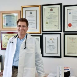 Sasson Moulavi, MD-Rofé Medical