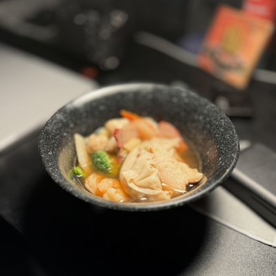 Pearl Wok To Go by null