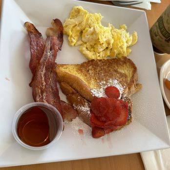 George's Cafe - Breakfast & Brunch Near Me - West Covina, California
