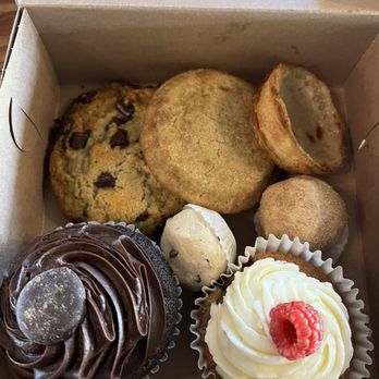 Prosperity Kitchen & Pantry - Cookies, Truffles, and Cupcakes - Pizza Near Me - Virginia Beach, Virginia Prosperity Kitchen & Pantry - Cookies, Truffles, and Cupcakes - Pizza Near Me - Virginia Beach, Virginia