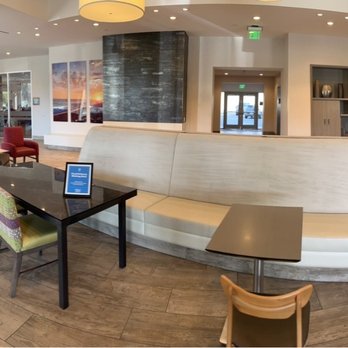 Home2 Suites by Hilton Los Angeles Montebello - Front lobby - Hotels Near Me - Montebello, California Home2 Suites by Hilton Los Angeles Montebello - Front lobby - Hotels Near Me - Montebello, California