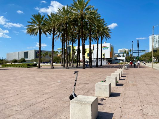 Curtis Hixon Waterfront Park by null