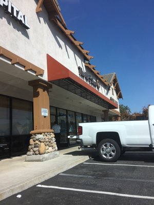 THE UPS STORE - Updated December 2024 - 26 Photos & 66 Reviews - 1042 N