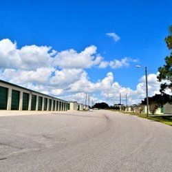 Barton Storage & Commercial Park - Driving in with your first car load on the road to a clutter-free life. Ahhhh.