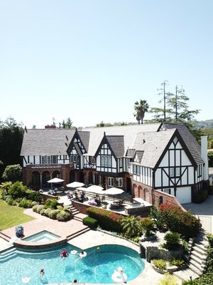 Hernandez Enterprises Roofing Logo