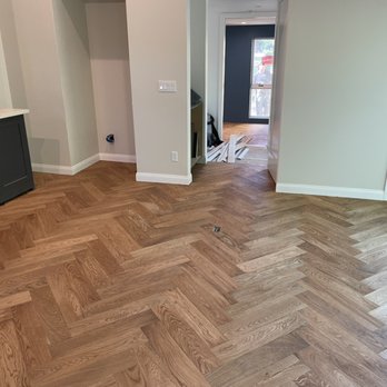 Sunwest Hardwood Floors - A beautiful natural white oak floor in a herringbone pattern - Flooring Near Me - Altadena, California Sunwest Hardwood Floors - A beautiful natural white oak floor in a herringbone pattern - Flooring Near Me - Altadena, California