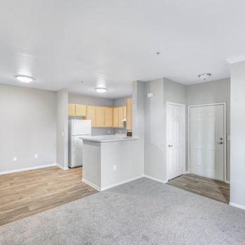 Geneva Pointe - Open floor plan with kitchen and entryway - Apartments Near Me - Elk Grove, California Geneva Pointe - Open floor plan with kitchen and entryway - Apartments Near Me - Elk Grove, California