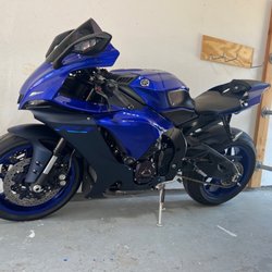 Hyper Customs - Woodcraft stator cover, CRG Levers, RG Frame Sliders.