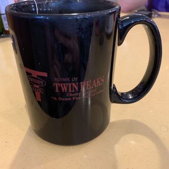 Twede's Cafe - Twin peaks mug with hot green tea - American Near Me - North Bend, Washington