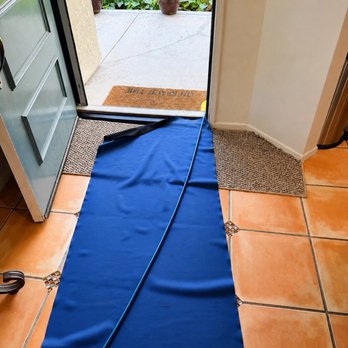 Puentes Carpet Cleaning - Floor covering placed so as not to dirty or damage tile flooring - Carpet Cleaning Near Me - Oxnard, California Puentes Carpet Cleaning - Floor covering placed so as not to dirty or damage tile flooring - Carpet Cleaning Near Me - Oxnard, California