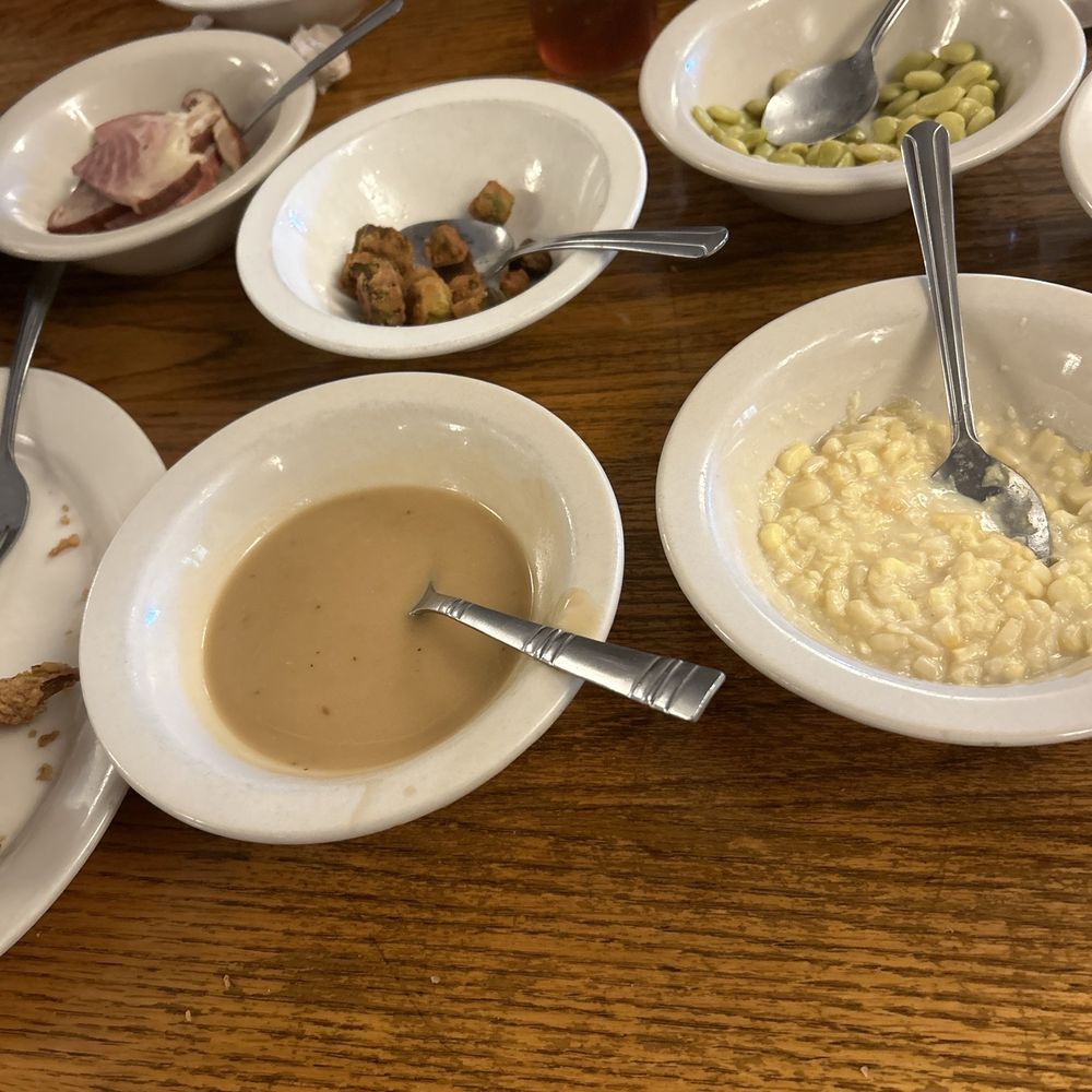 Yuck this place is about the worst in all of GA !!! Hire some people that can cook !! Nasty. Not worth the $$$ Yuck this place is about the worst in all of GA !!! Hire some people that can cook !! Nasty. Not worth the $$$
