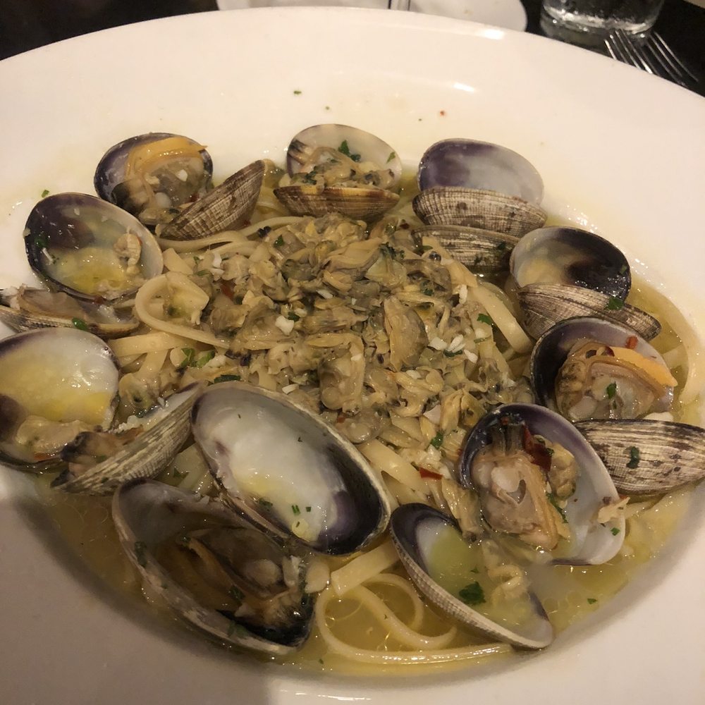 Da Bianca Trattoria - Best linguini with clams I've ever had! - Italian Near Me - Orange, California Da Bianca Trattoria - Best linguini with clams I've ever had! - Italian Near Me - Orange, California