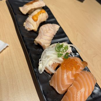 Waka Sakura - Salmon party - Conveyor Belt Sushi Near Me - Gardena, California Waka Sakura - Salmon party - Conveyor Belt Sushi Near Me - Gardena, California