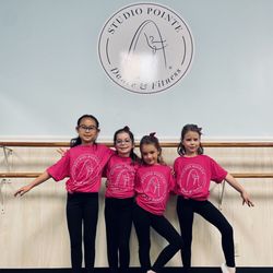Studio Pointe - Lifelong friendships 3