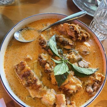 Kin Len Thai Night Bites - Battered Chicken Red Curry - Thai Near Me - Seattle, Washington Kin Len Thai Night Bites - Battered Chicken Red Curry - Thai Near Me - Seattle, Washington