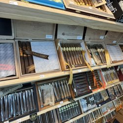 VIV Tobacco & Cigar