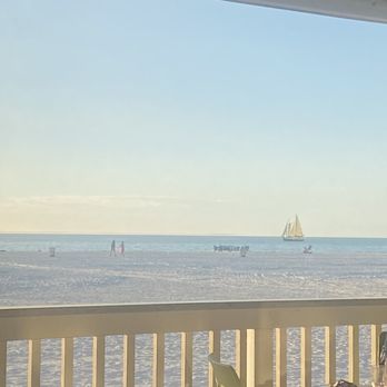 Crabby's Beachside Pavilion - Great place to watch sunset. - Seafood Near Me - Clearwater Beach, Florida Crabby's Beachside Pavilion - Great place to watch sunset. - Seafood Near Me - Clearwater Beach, Florida