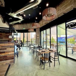 Weller's Bistro - Interior: entry