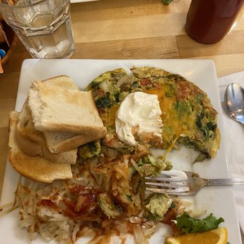 Pete's Egg Nest - I ordered a "California scramble but in omelet form" - Breakfast & Brunch Near Me - Seattle, Washington Pete's Egg Nest - I ordered a "California scramble but in omelet form" - Breakfast & Brunch Near Me - Seattle, Washington
