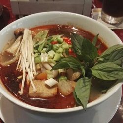 Hong Kong Imbiss - Bun Sa Beef Soup