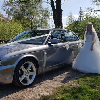 Clockwork Carriages Wedding Cars - DJs Near Me