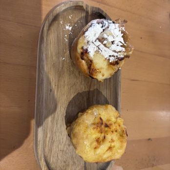 Boston Pizza Cupcakes - Chicken & Waffles and Shrimp Mac & Cheese - Pizza Near Me - Dedham, Massachusetts Boston Pizza Cupcakes - Chicken & Waffles and Shrimp Mac & Cheese - Pizza Near Me - Dedham, Massachusetts