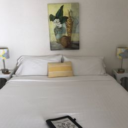 Yellow room bed Yellow room bed