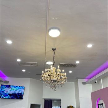 Jenny's Nail Studio - Nail Salons Near Me - Sherman Oaks, California