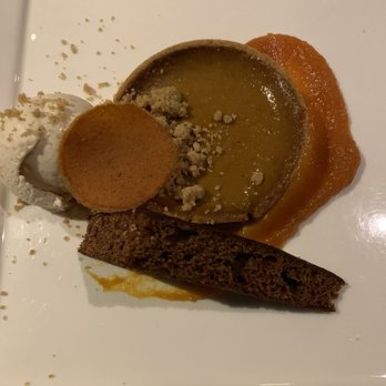 Noe Restaurant and Bar - Pumpkin pie with ice cream and spice cake - Bars Near Me - Los Angeles, California Noe Restaurant and Bar - Pumpkin pie with ice cream and spice cake - Bars Near Me - Los Angeles, California