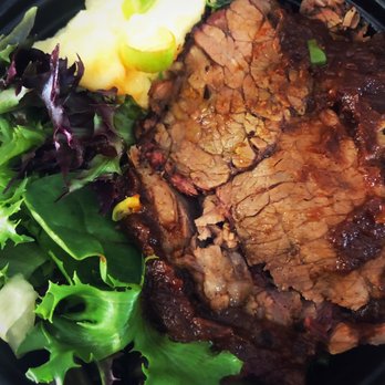 Uncle Bobo's - BBQ Brisket Bowl ( I substituted greens for beans) - Barbeque Near Me - Kaaawa, Hawaii Uncle Bobo's - BBQ Brisket Bowl ( I substituted greens for beans) - Barbeque Near Me - Kaaawa, Hawaii