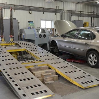 Rick's Auto Body - Body Shops Near Me - Prairie Du Chien, Wisconsin