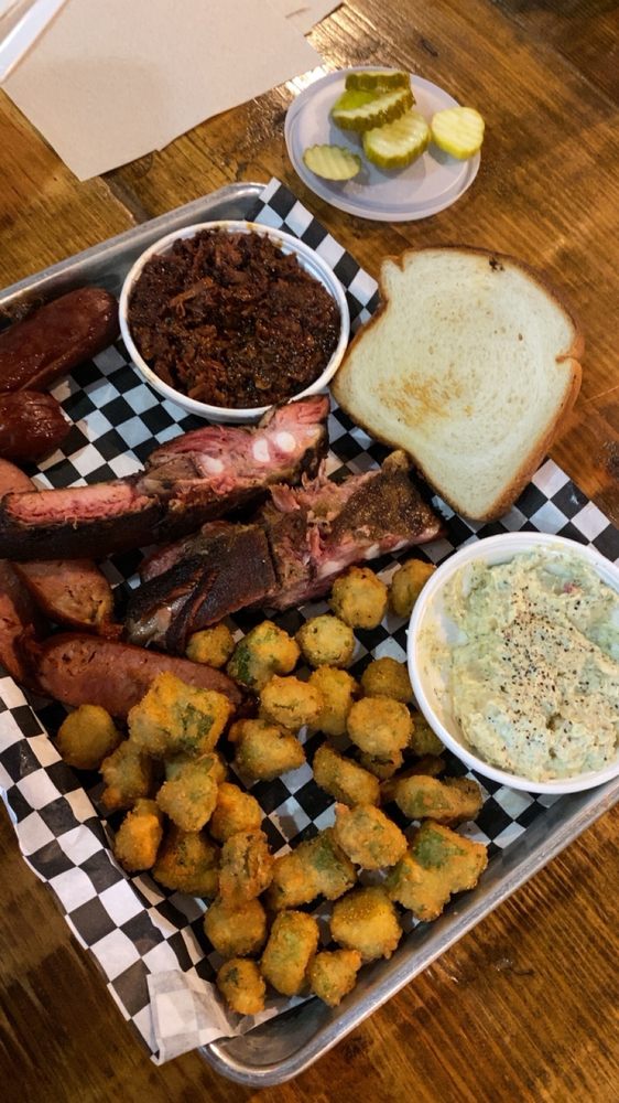 Food from Delano Barbecue Company