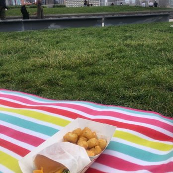 Sunset Social - Pretty delicious bacon cheeseburger with Tots - Burgers Near Me - Philadelphia, Pennsylvania Sunset Social - Pretty delicious bacon cheeseburger with Tots - Burgers Near Me - Philadelphia, Pennsylvania