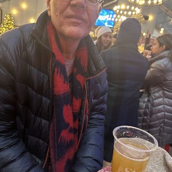 Bryant Park - The covered bar serving beer and cocktails - Parks Near Me - New York, New York Bryant Park - The covered bar serving beer and cocktails - Parks Near Me - New York, New York