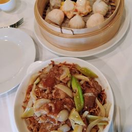 Dim sum plate with beef chow mein