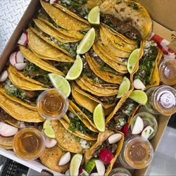 La Pasadita - Charolazo (taco box)