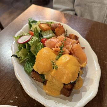 Four Chairs - Breakfast & Brunch Near Me - San Francisco, California