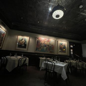 Lindey's - Indoor dining - New American Near Me - Columbus, Ohio