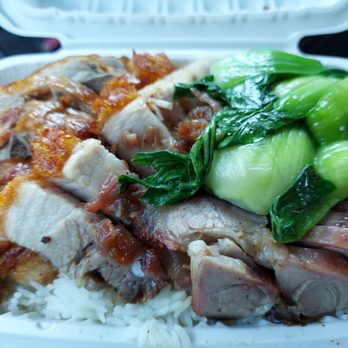 Hopewell Chinese Kitchen - Roast duck,  Crispy Pork and BBQ Pork combo - Chinese Near Me - Vancouver, British Columbia