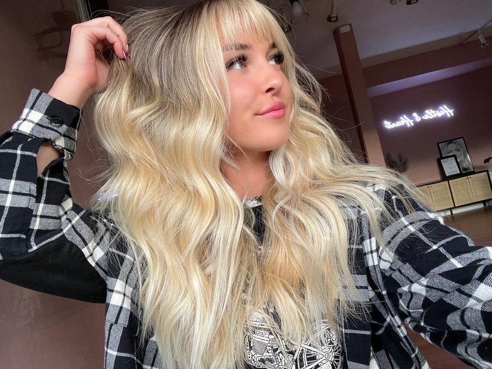 Hustle and Hartz Hair Salon Logo