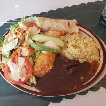 El Amigo - Combo platter with chicken enchilada and chicken taco - Mexican Near Me - Montreal, Quebec