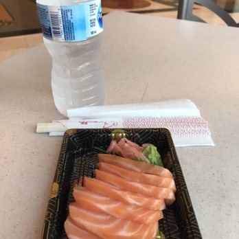 Ichiban Sushi Express - a bottle of water and a plate of sushi - Japanese Near Me - Niagara Falls, Ontario Ichiban Sushi Express - a bottle of water and a plate of sushi - Japanese Near Me - Niagara Falls, Ontario