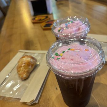 Lionheart Coffee - Hot girl summer - Coffee Roasteries Near Me - Cleveland, Ohio