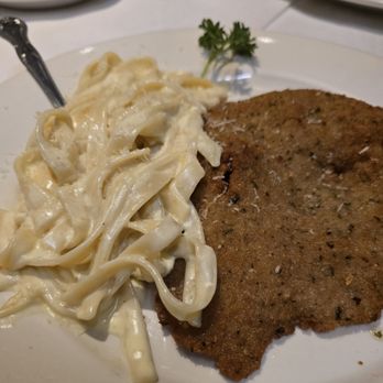 Fausto's Bistro - veal and fetuccini - Italian Near Me - Metairie, Louisiana