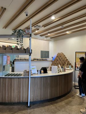 OMOMO TEA SHOPPE by null